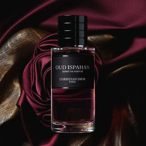 LES MYSTÈRES DU OUD : L'OR NOIR DE LA PARFUMERIE 🌺